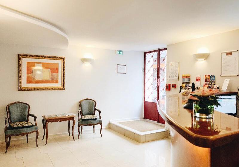 ホテル Bellevue Montmartre