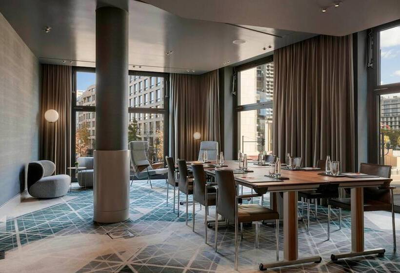 هتل Berlin Marriott