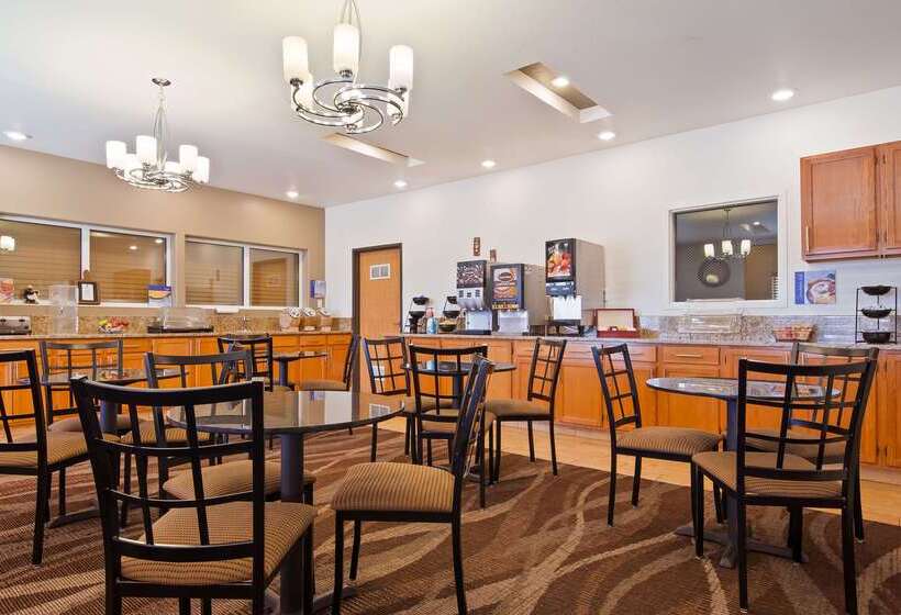 فندق Best Western Firestone Inn & Suites