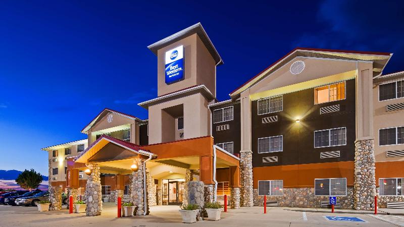 فندق Best Western Firestone Inn & Suites