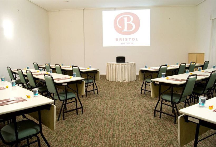 Bourbon Vitoria Residence Hotel