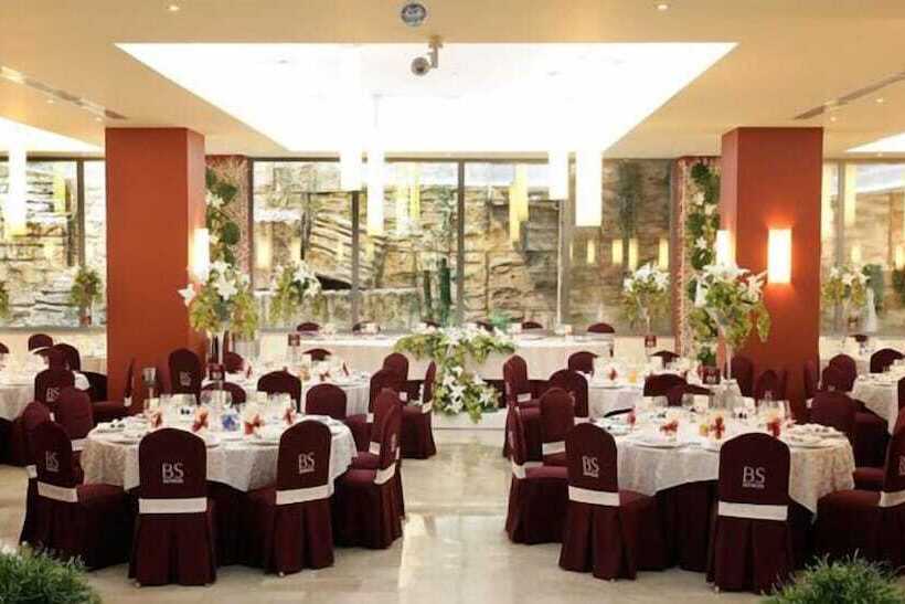 Hotel Bs Capitulaciones