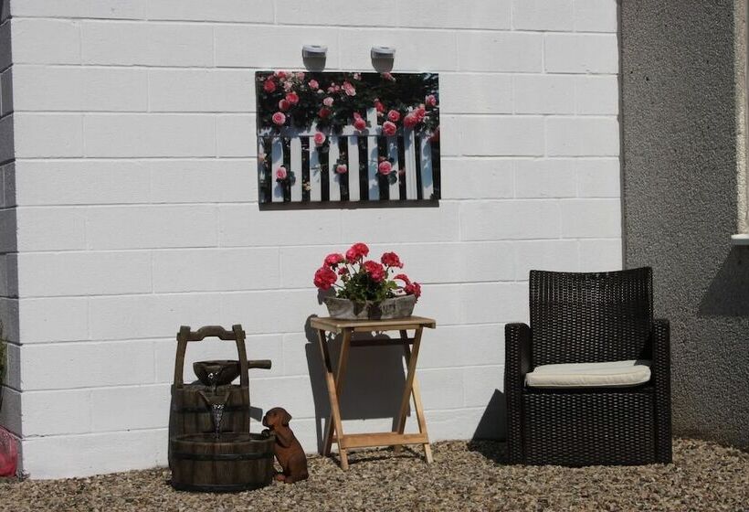 فندق Café Galerie   Smart Tv   Free Parking