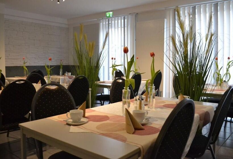 فندق Café Galerie   Smart Tv   Free Parking