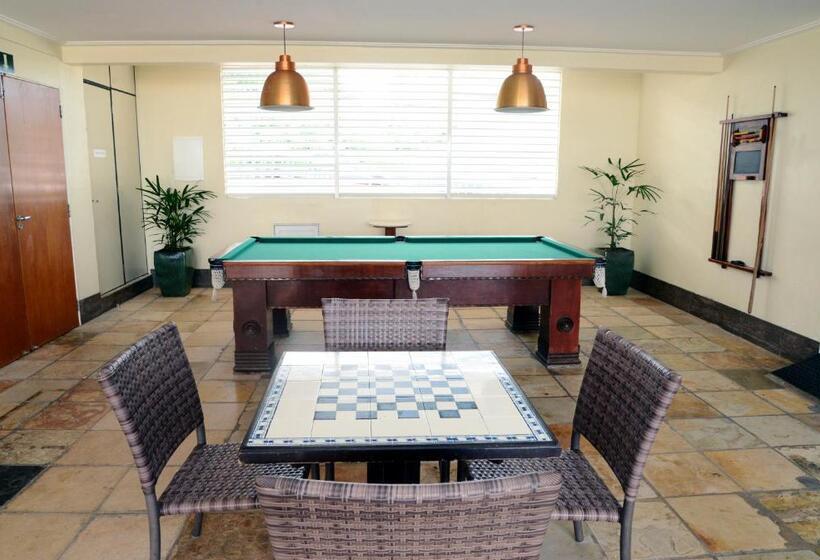 فندق Calhau Praia