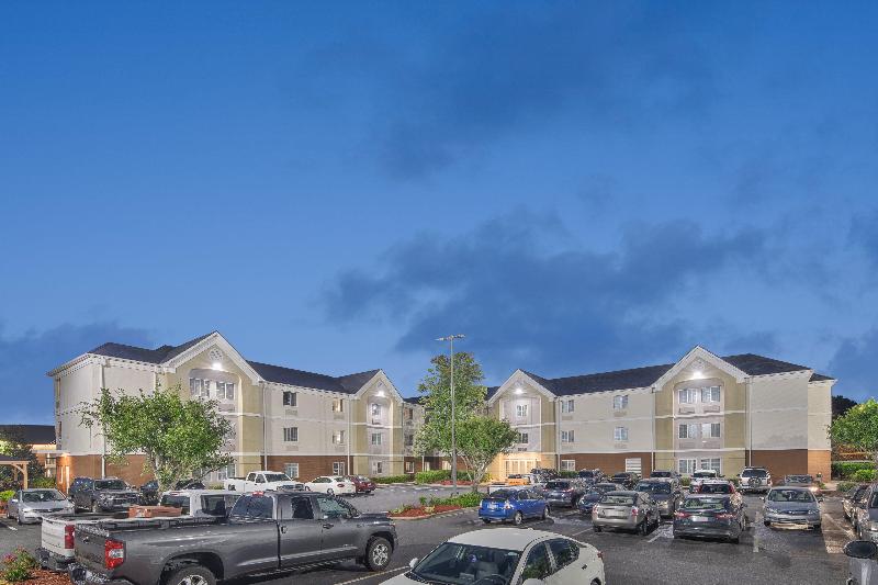 فندق Candlewood Suites Huntersville Lake Norman Area, An Ihg