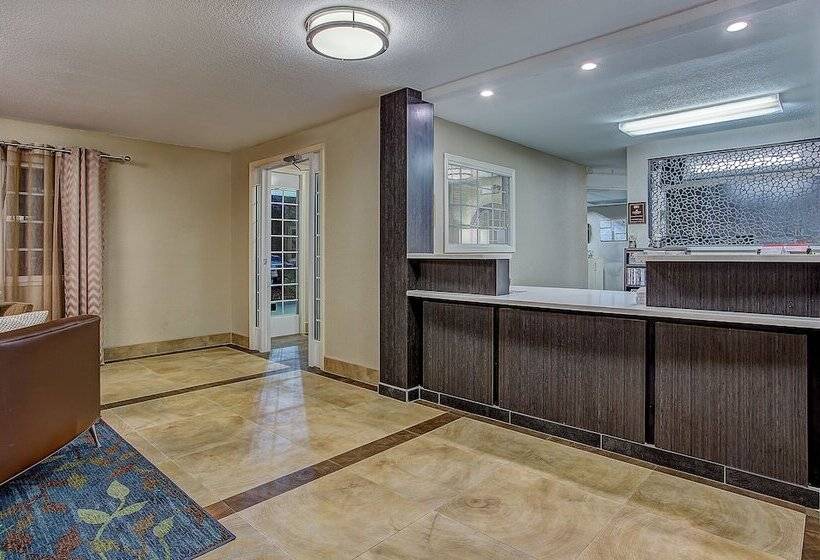 호텔 Candlewood Suites Louisville Airport By Ihg