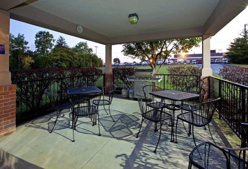 호텔 Candlewood Suites Louisville Airport By Ihg