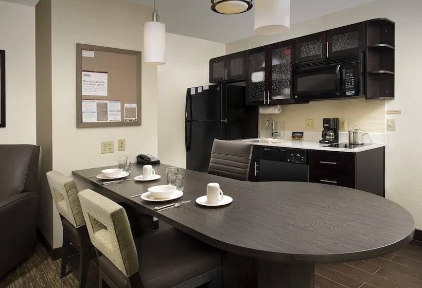 فندق Candlewood Suites Richmond South, An Ihg