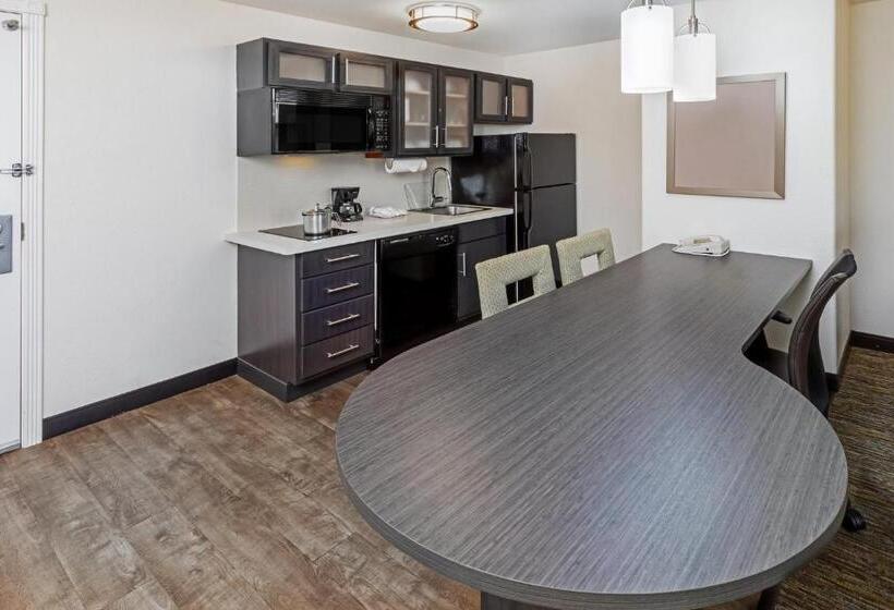 Отель Candlewood Suites Tyler, An Ihg