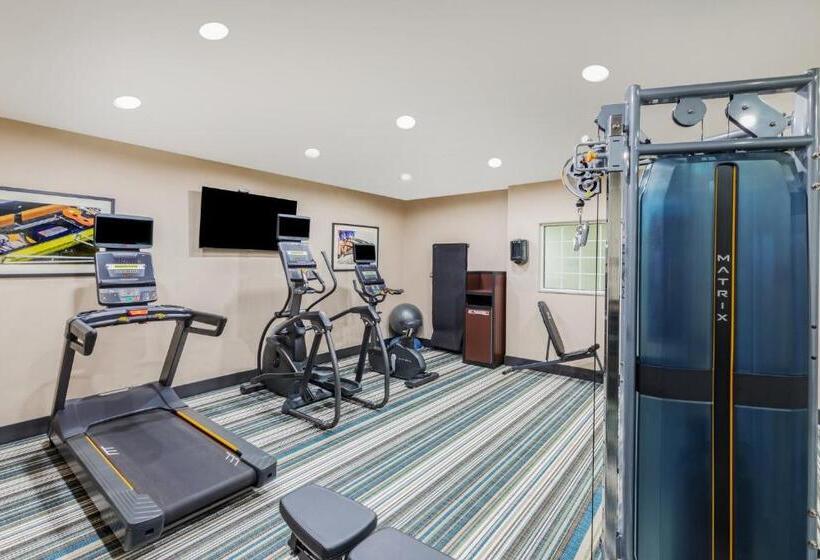 Отель Candlewood Suites Tyler, An Ihg