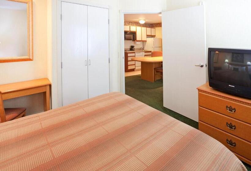 Отель Candlewood Suites Tyler, An Ihg