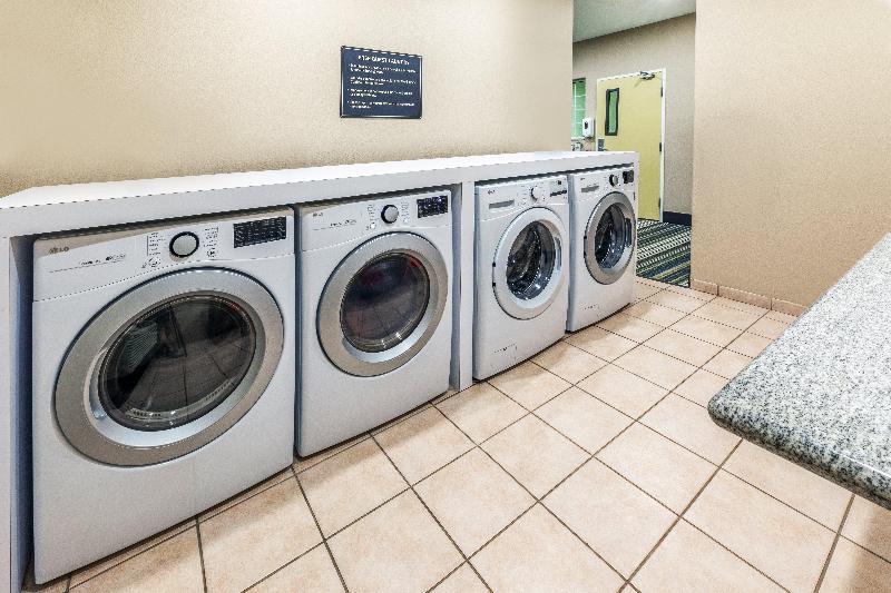 Отель Candlewood Suites Tyler, An Ihg