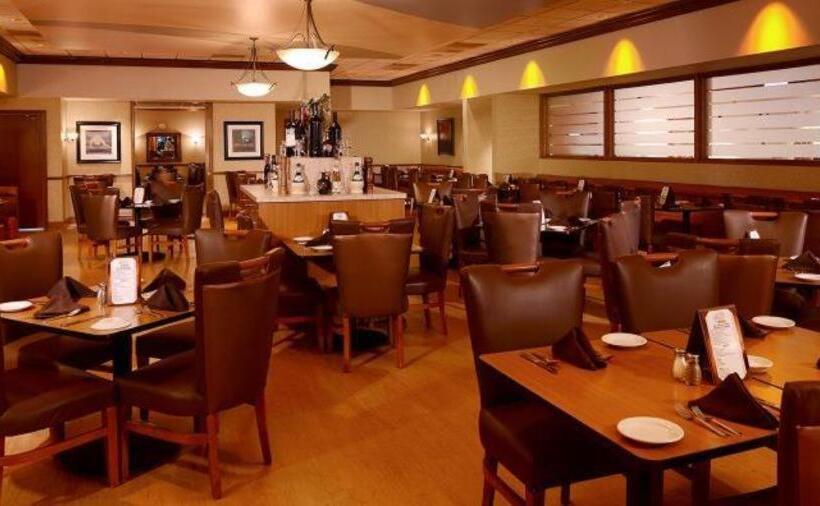 Cannery Hotel & Casino