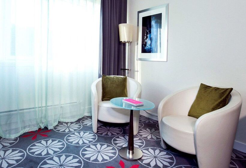 Clarion Collection Hotel Aurora