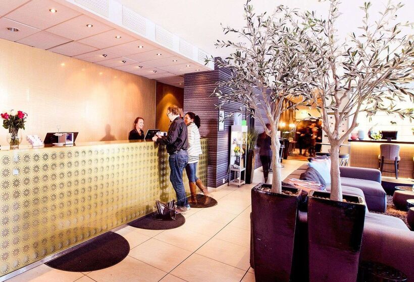 Clarion Collection Hotel Aurora