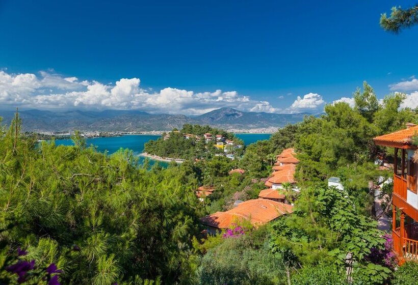 Club & Hotel Letoonia