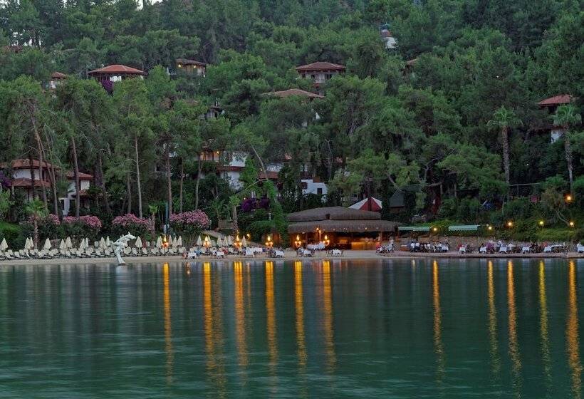 Club & Hotel Letoonia