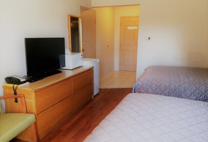 فندق Coastal Inn Sackville