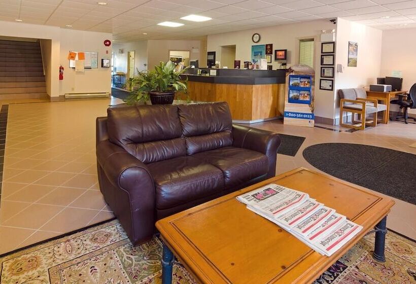 فندق Coastal Inn Sackville
