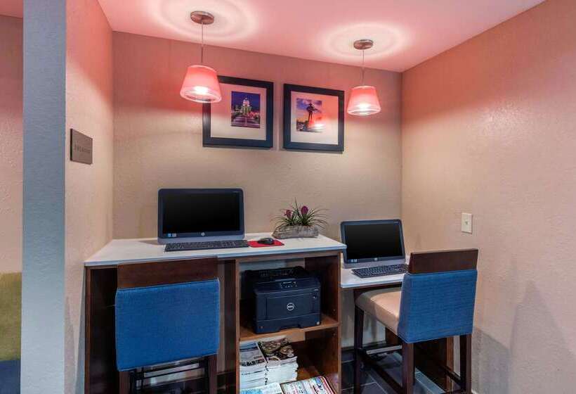 酒店 Comfort Inn & Suites Montgomery East Carmichael Rd