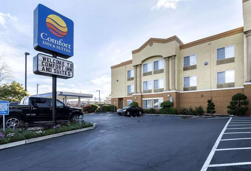 فندق Comfort Inn & Suites Sacramento   University Area