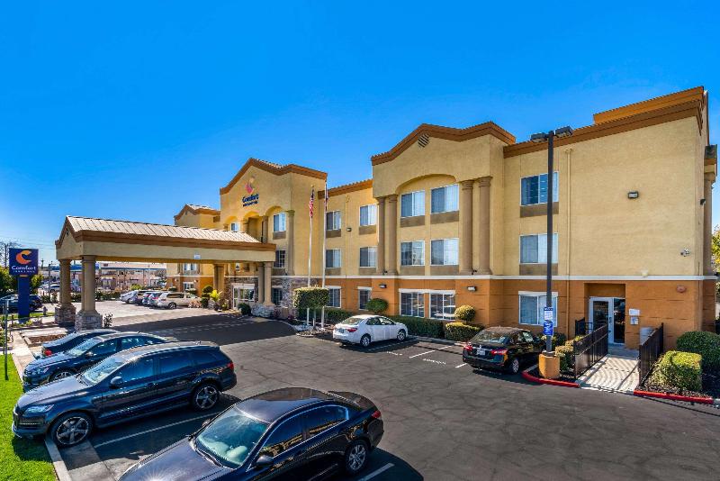 فندق Comfort Inn & Suites Sacramento   University Area
