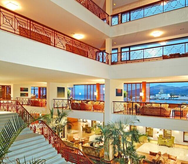 בית מלון כפרי Costa Calero Thalasso & Spa