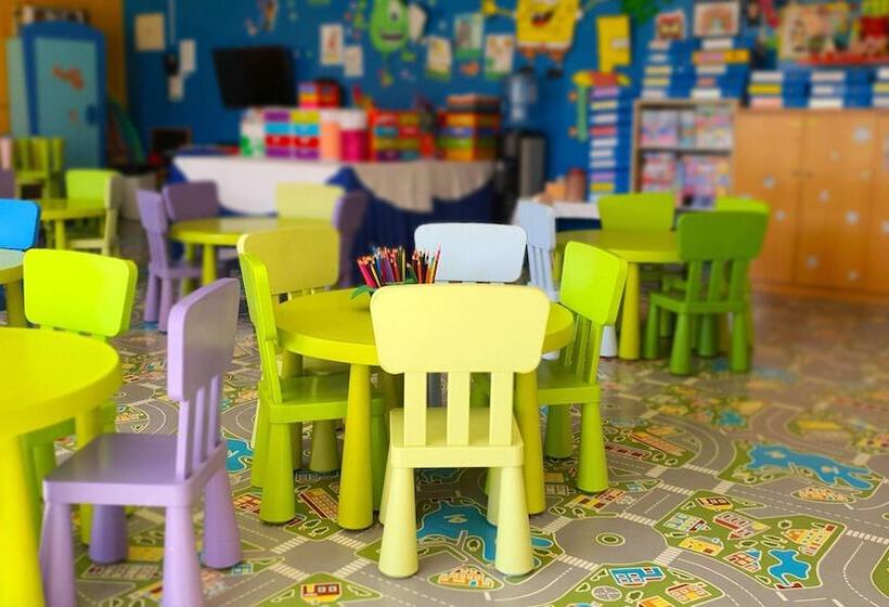 בית מלון כפרי Costa Calero Thalasso & Spa