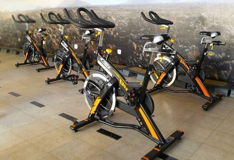 בית מלון כפרי Costa Calero Thalasso & Spa