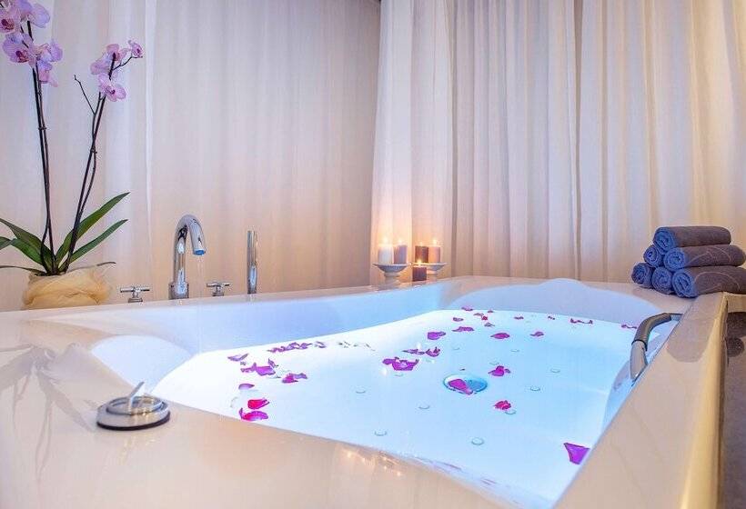 בית מלון כפרי Costa Calero Thalasso & Spa