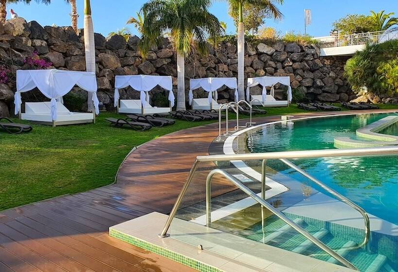 בית מלון כפרי Costa Calero Thalasso & Spa