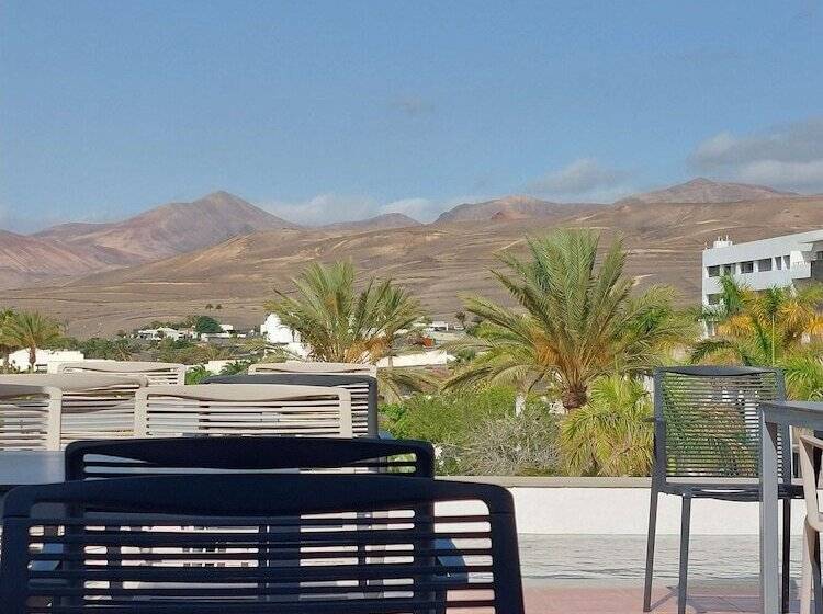 בית מלון כפרי Costa Calero Thalasso & Spa