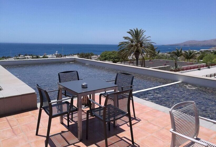 בית מלון כפרי Costa Calero Thalasso & Spa