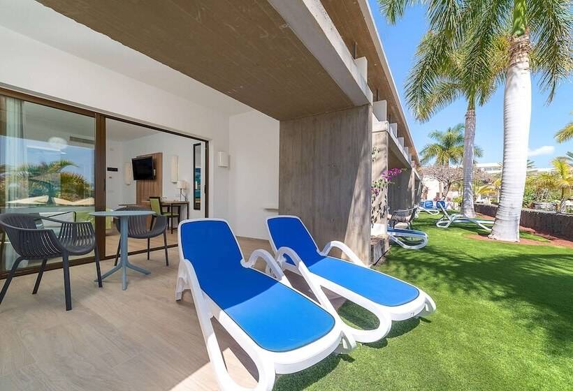 בית מלון כפרי Costa Calero Thalasso & Spa