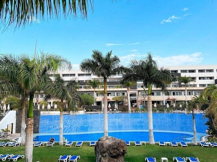 בית מלון כפרי Costa Calero Thalasso & Spa