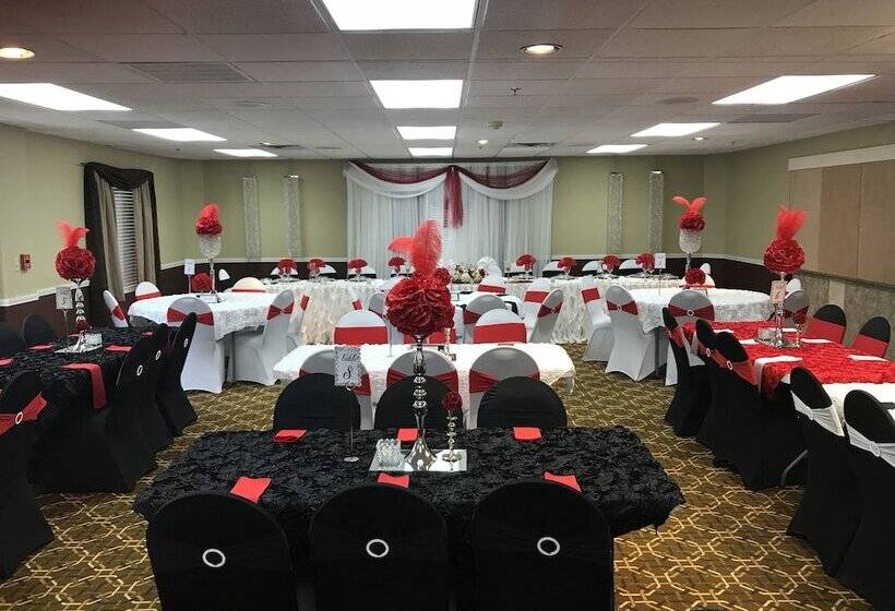 فندق Country Inn & Suites By Radisson, Battle Creek, Mi