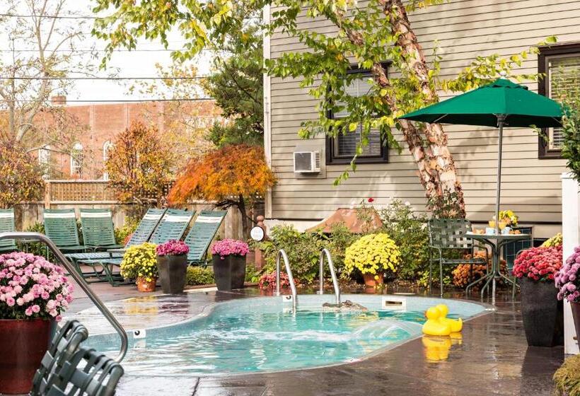 فندق Crowne Pointe Historic Inn Adults Only