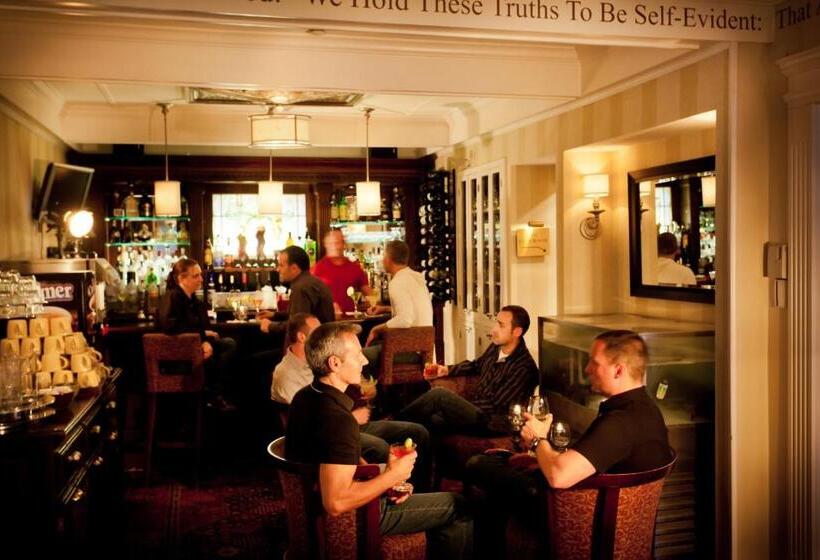 فندق Crowne Pointe Historic Inn Adults Only