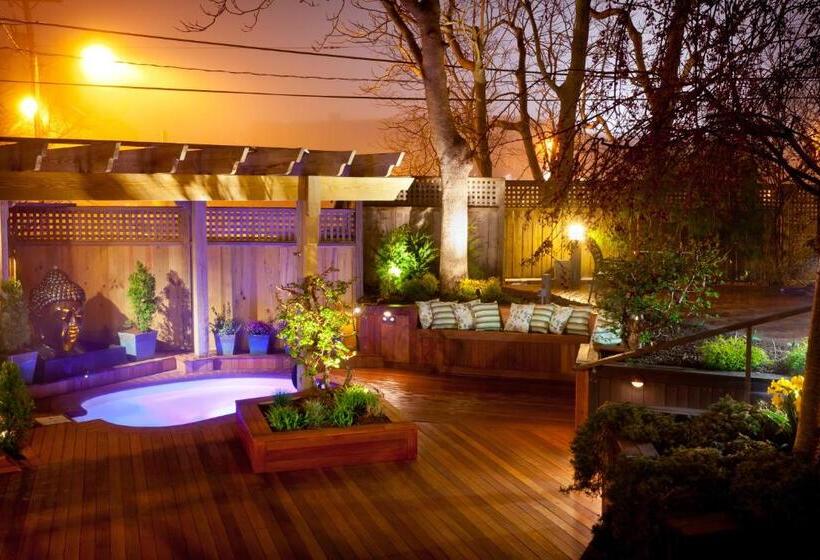 فندق Crowne Pointe Historic Inn Adults Only