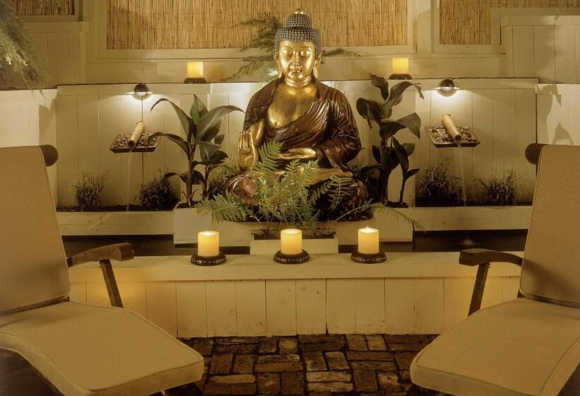 فندق Crowne Pointe Historic Inn Adults Only