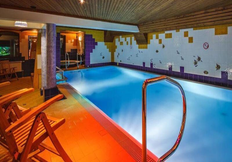 Czarny Potok Klimatyczny Hotel Z Basenem, Jaccuzi I Saunami