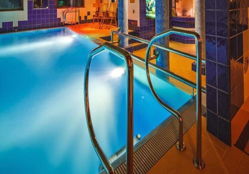 Czarny Potok Klimatyczny Hotel Z Basenem, Jaccuzi I Saunami