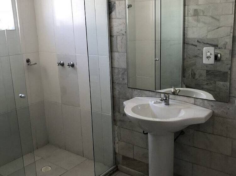 호텔 Dan Inn Express Porto Alegre   Próximo Ao Araújo Vianna E Ao Complexo Hospitalar Santa Casa