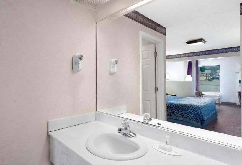 فندق Days Inn By Wyndham Morristown