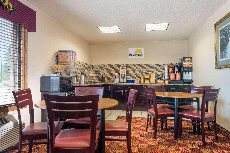 فندق Days Inn By Wyndham Muncie Ball State University
