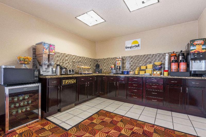 فندق Days Inn By Wyndham Muncie Ball State University