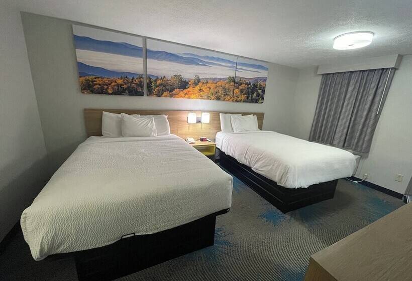 فندق Days Inn By Wyndham Savannah