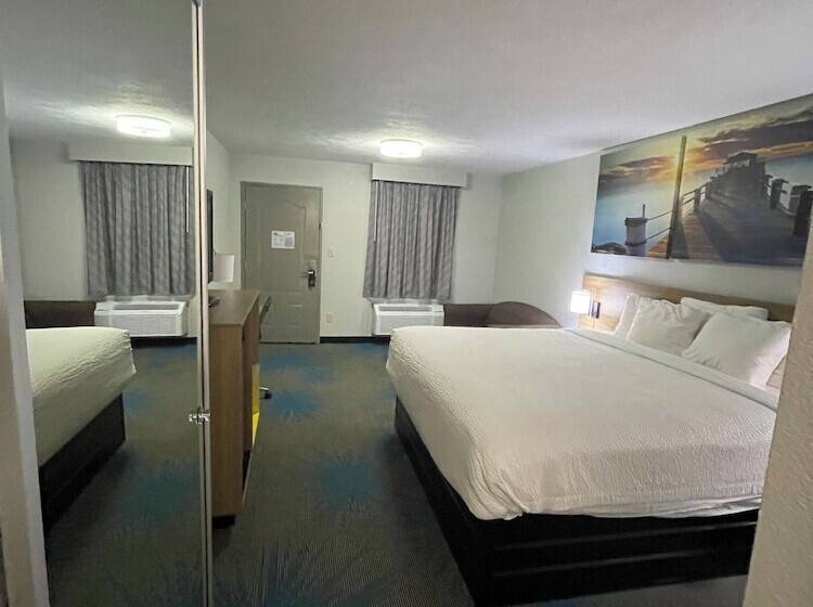 فندق Days Inn By Wyndham Savannah