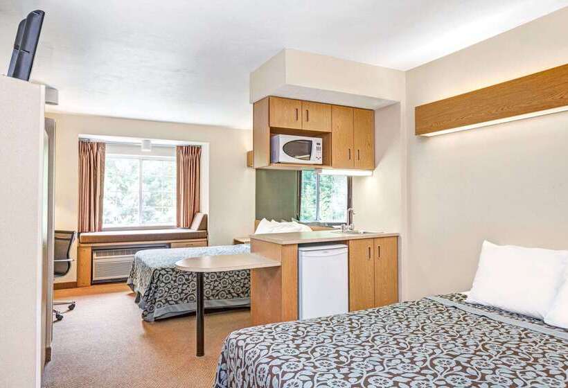 فندق Days Inn By Wyndham Sturbridge